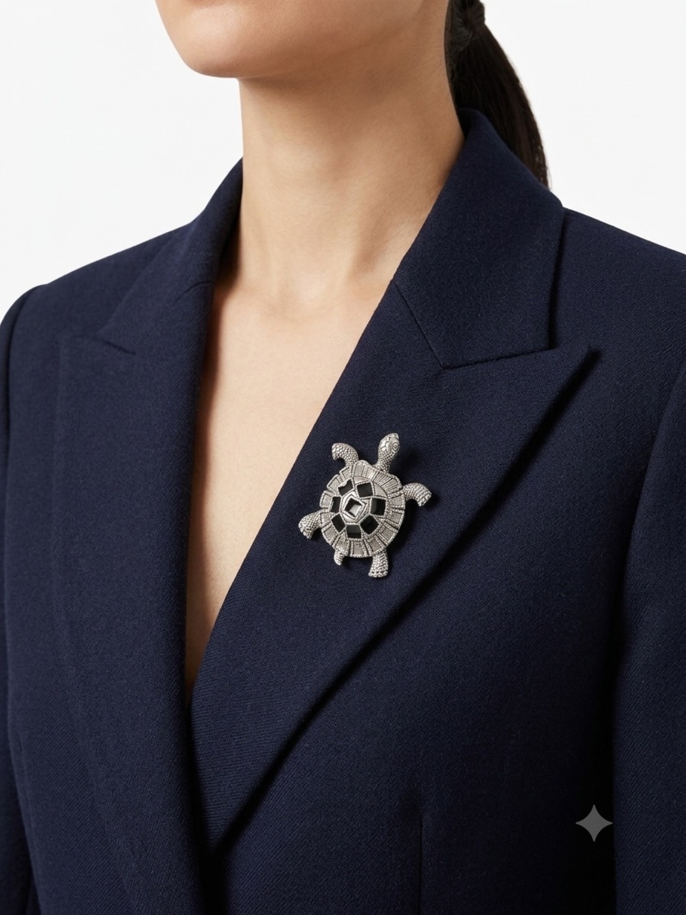 Silver Turtle Brooch Pin - Elegant Women's Jewelry